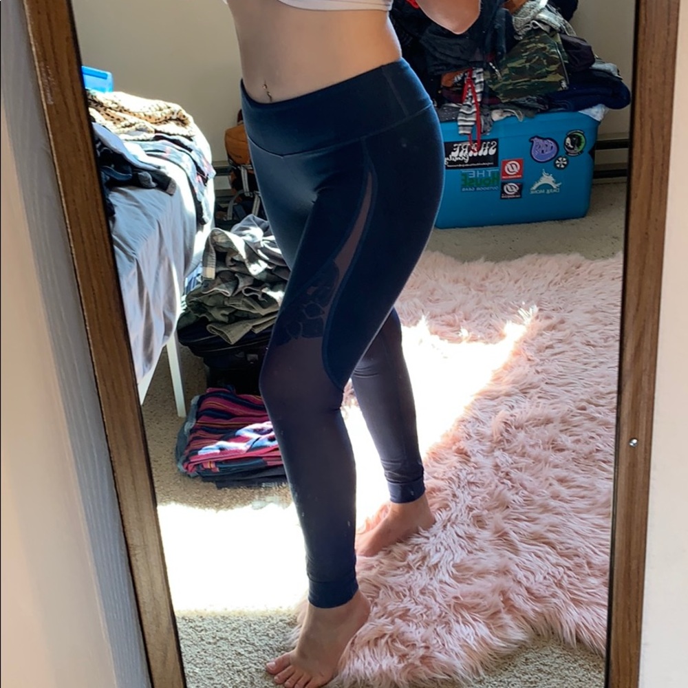 Mesh Alo Yoga Pants